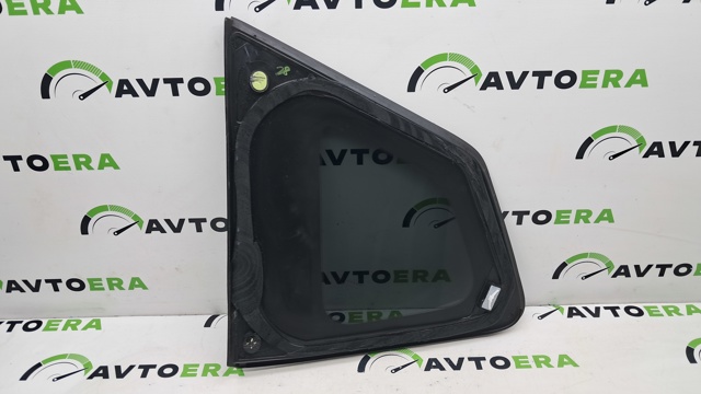 Стукло багажника, праве 833004CC0B NISSAN