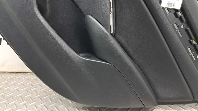 Картки обшивки задніх дверей правих 83700TVAA21ZA HONDA