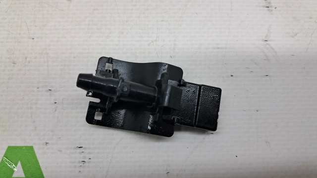 Форсунка омивача лобового скла 8538112400 TOYOTA
