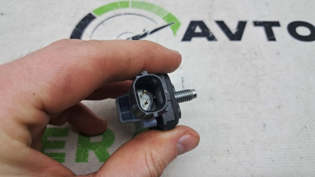 Датчик Ейрбег передній 8983A0E021 TOYOTA