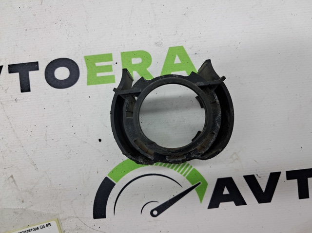 Захист амортизатора заднього 8K0511533 VAG