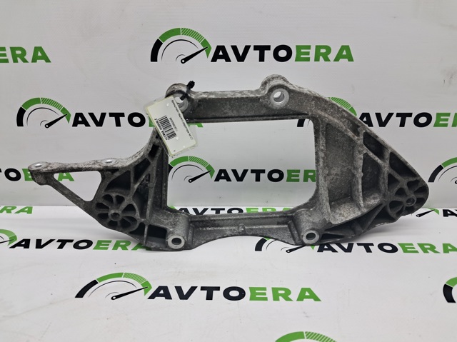 Кронштейн/траверса заднього редуктора, передня 8K0599287J VAG