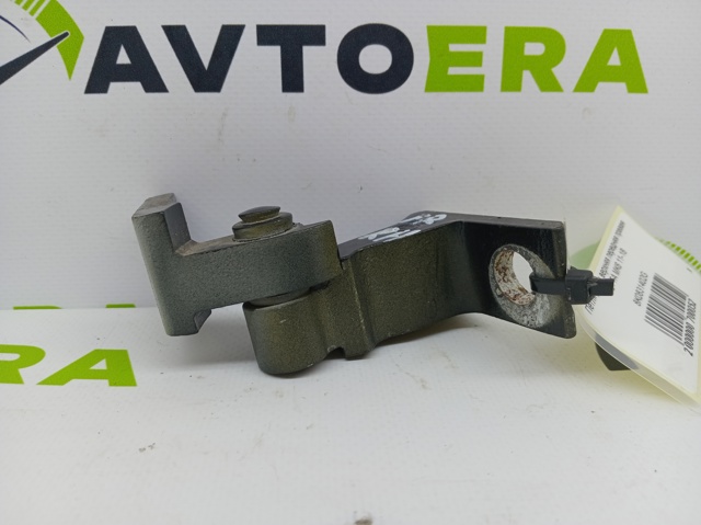 Петля задніх дверей, правих 8K0831402G VAG
