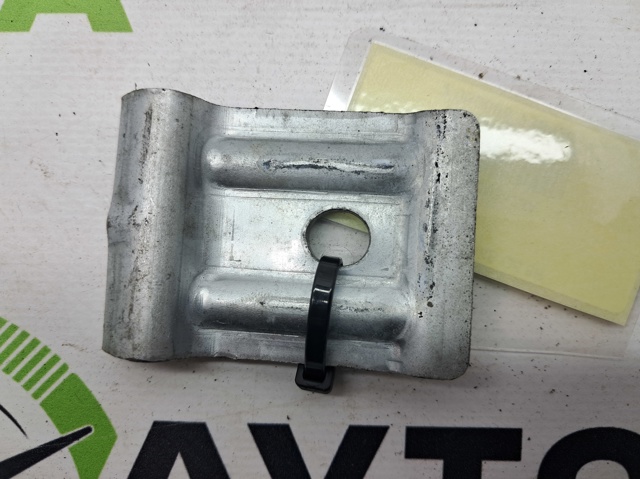 Кріплення / підставка акумулятора 8R0803123A VAG