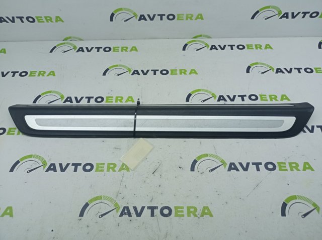 Накладка дверного порога внутрішня, передні праві 8R0853374A01C VAG