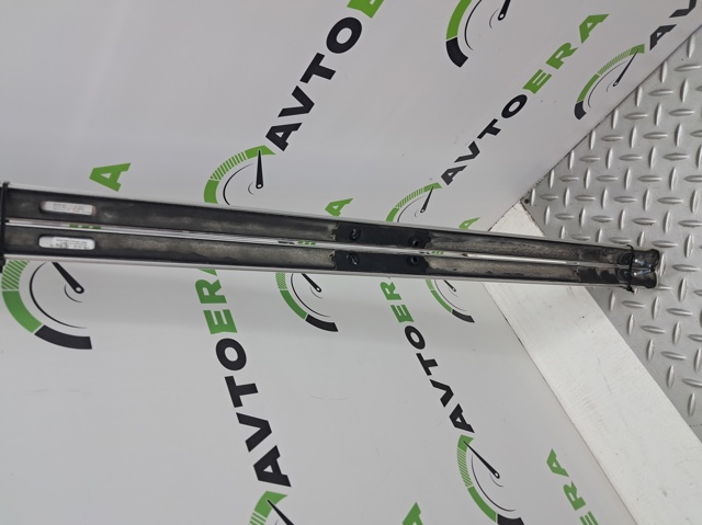 Автомобільний рейлінг на дах лівий 8R0860021J VAG