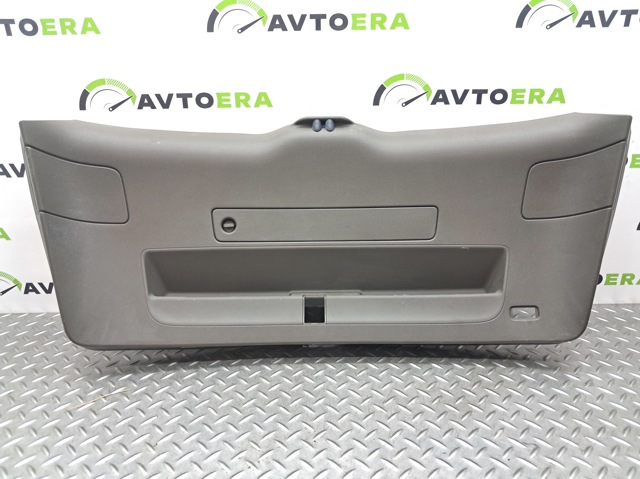Оббивка дверей задка кузова 8R0867979BSK4 VAG