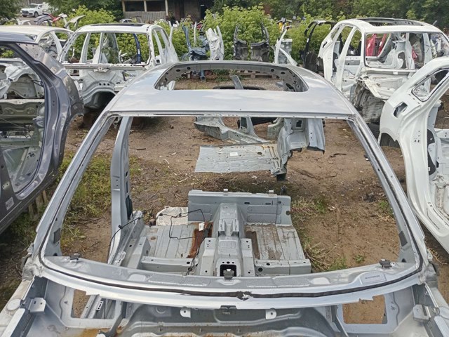 Дах кабіни в зборі 8U0817017 VAG