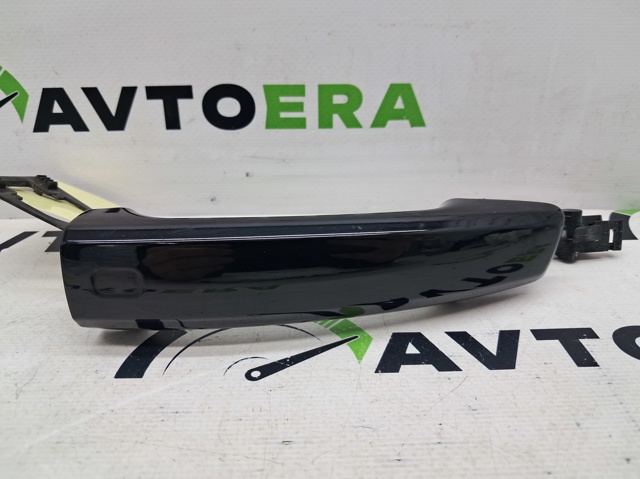 Ручка двері правою зовнішня перед/зад 8V0837206AGRU VAG