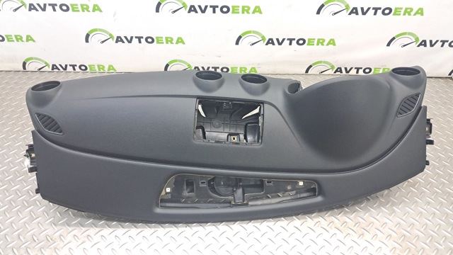 Передня панель 8V1857001H24A VAG