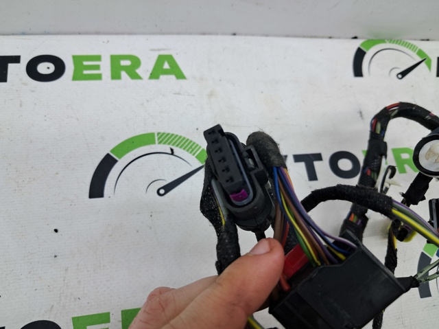 Джгут проводів передньої двері 8V4971030 VAG