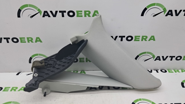 Обшивка стійки кузова внутрішня, задня права 8V5867288ODB VAG