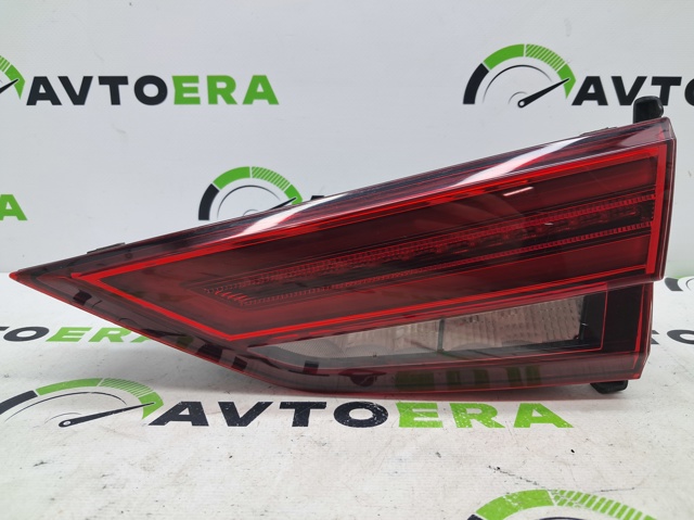 Ліхтар задній правий 8V5945076B VAG