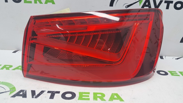 Фара задня права зовнішня 8V5945096C VAG