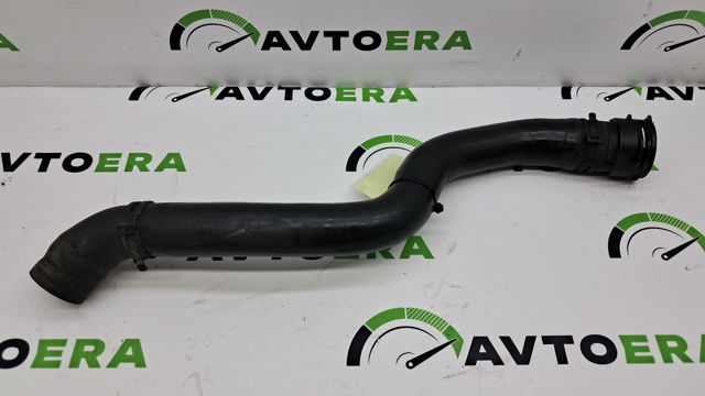Патрубок системи охолодження 8W0122101B VAG
