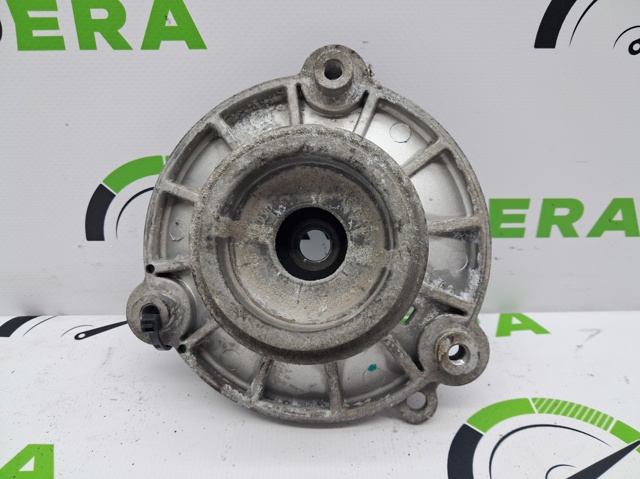Кріплення переднього амортизатора 8W0412377B VAG