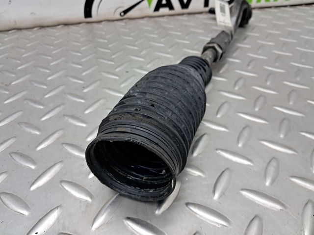 Наконечник рульовий 8W0423812B VAG