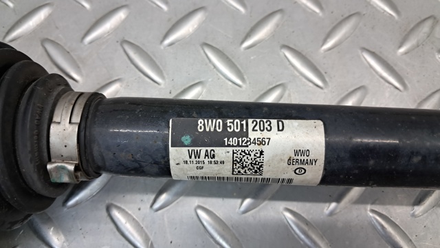 Привід задній 8W0501203D VAG