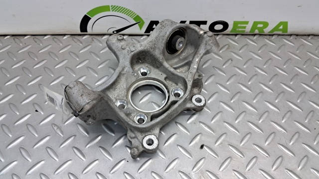 Цапфа поворотна права 8W0505432Q VAG