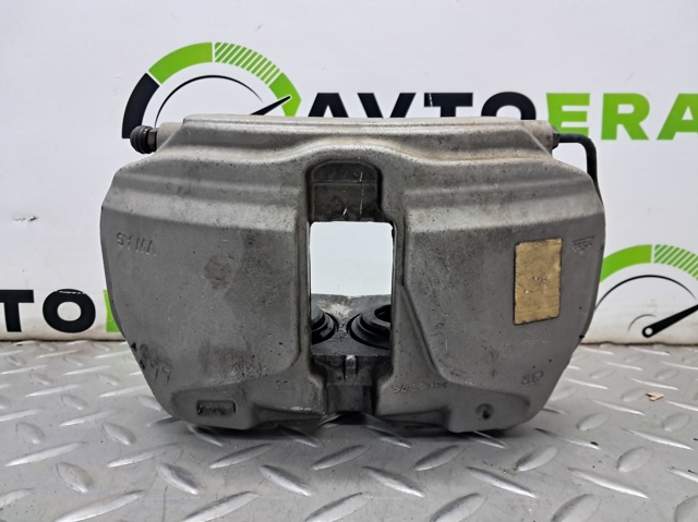 Супорт гальмівний, передній, правий 8W0615108C VAG