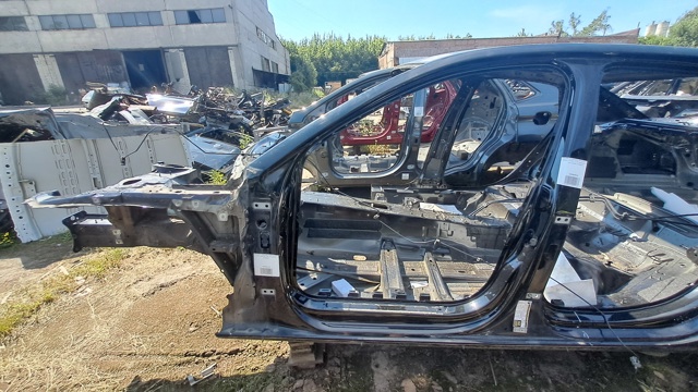 Лонжерон рами передній лівий 8W0803103 VAG