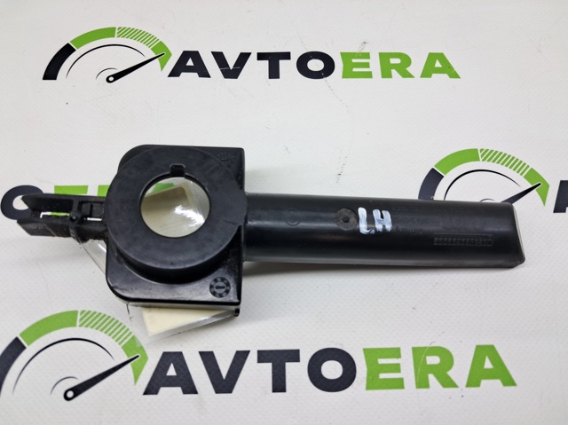 Кронштейн радіатора нижній 8W0805201 VAG