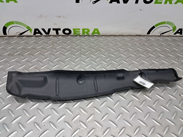 Ущільнювач арки крила 8W0821111 VAG