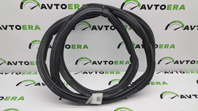 Ущільнювач двері передньої (на кузові) 8W0831721C VAG