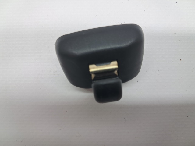 Фіксатор сонцезахисного козирка 8W0857562A4PK VAG
