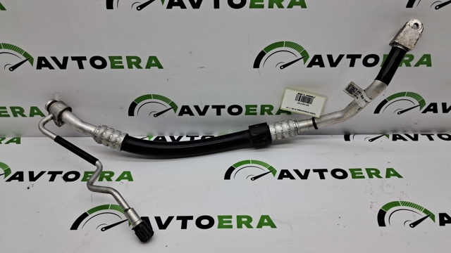 Шланг кондиціонера, від радіатора до випарника 8W1820740F VAG
