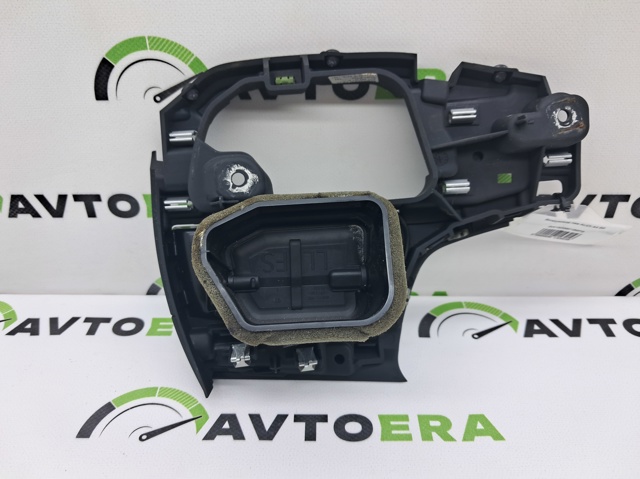 Решітка повітроводу ліва 8W1820901B6PS VAG