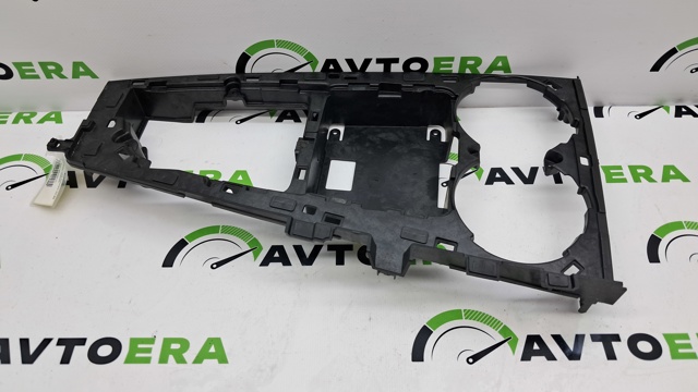 Центральна консоль торпеди 8W1864261C VAG