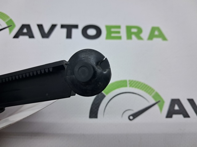 Амортизатор кришки бардачка 8W1880324 VAG