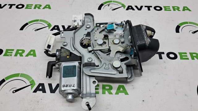 Замок, ручка і привід (багажника) 905006FL0B NISSAN