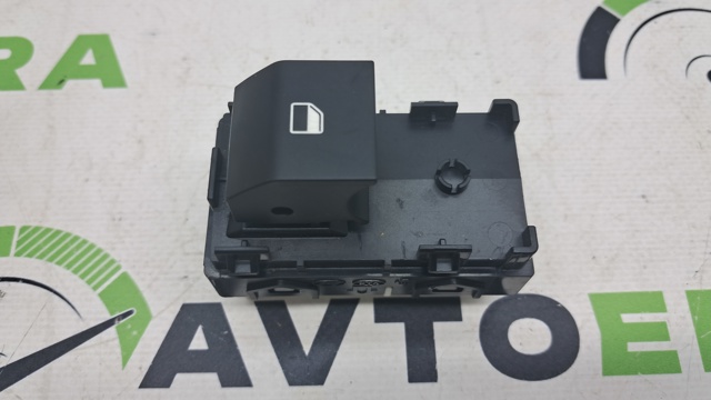 Кнопка заднього двірника 93581CV000 HYUNDAI