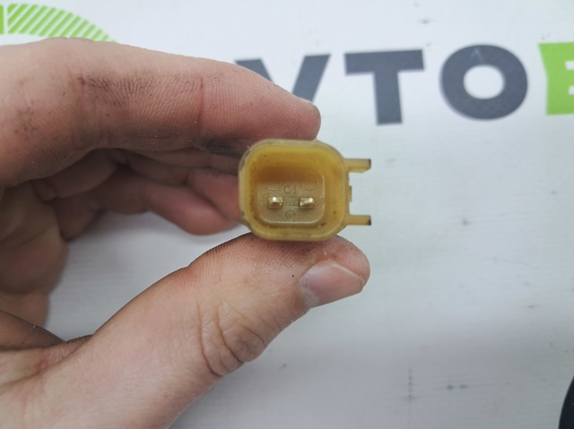 Термодатчик масла двигуна 9L8Z6G004E FORD