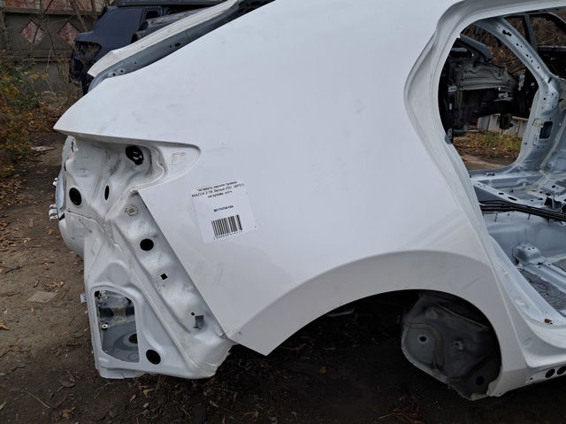 Крило праве заднє BCYN70410A MAZDA