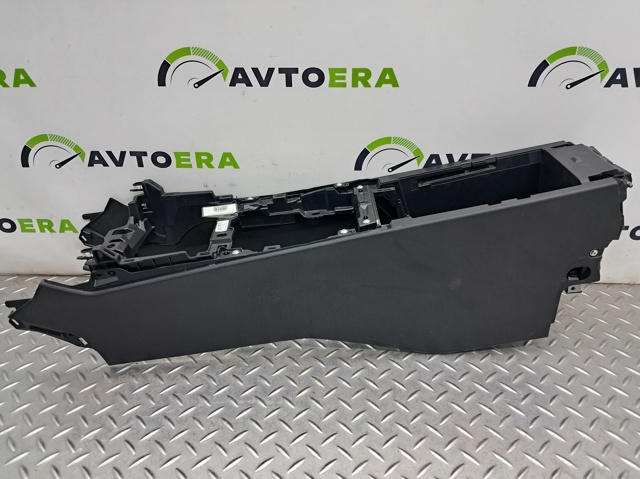 Центральна консоль торпеди BDGF64420D02 MAZDA