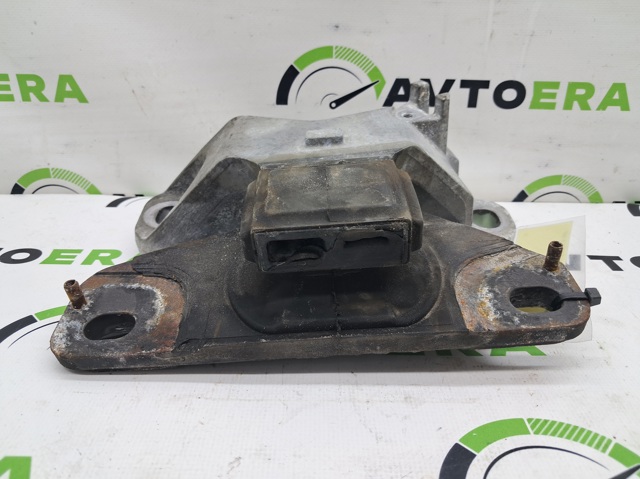 Ліва подушка двигуна BDGH39070 MAZDA