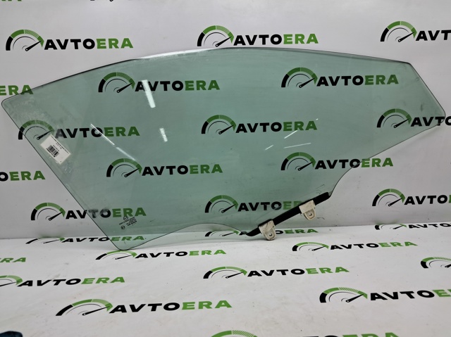 Скло пасажирських дверей BHN158510A MAZDA