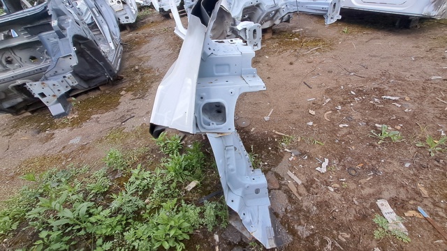 Крило праве заднє BJY77041X MAZDA