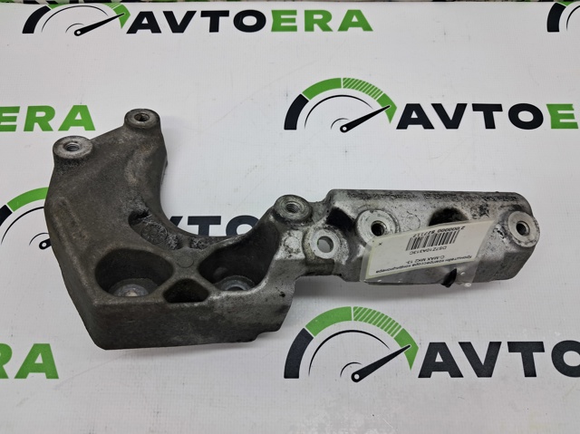 Кронштейн компресора кондиціонера DS7Z10A313C FORD