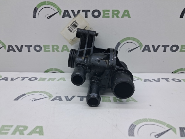 Корпус термостата DS7Z8592F FORD