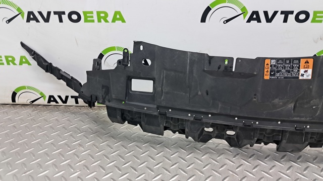 Кронштейн бампера переднього, центральний F1EZ17C897C FORD