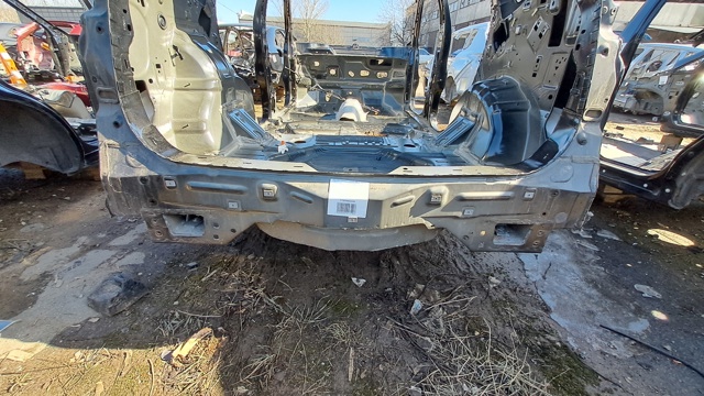 Панель багажного відсіку FT4Z5840320B FORD