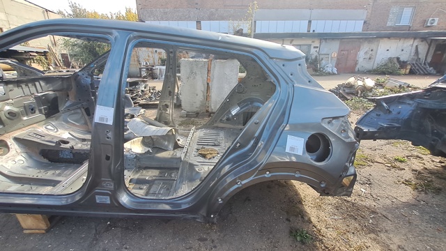 Крило заднє ліве G81015RLMA NISSAN
