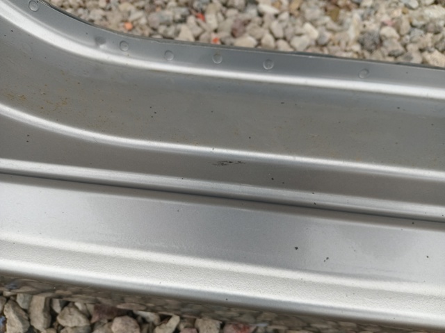 Поріг зовнішній правий GHY370271 MAZDA