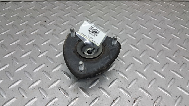 Кріплення переднього амортизатора KD3534380C MAZDA