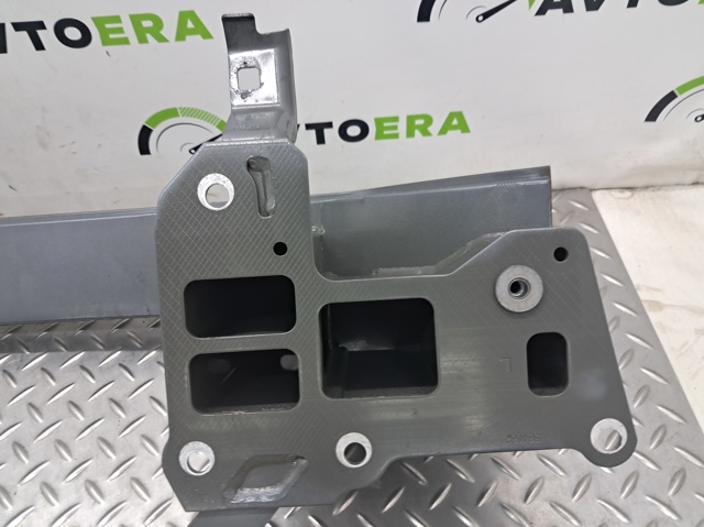 Шина бампера переднього Ford Escape 3