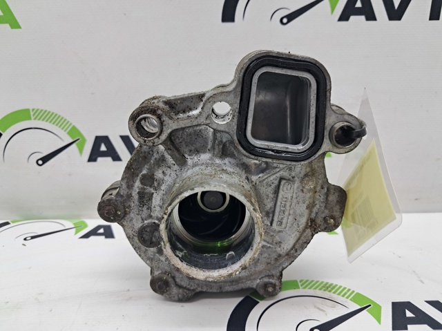 Насос охолодження PE0115010D MAZDA